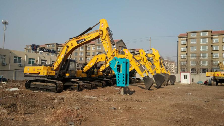 一站式租賃網(wǎng)站】據(jù)統(tǒng)計,國內(nèi)工程機械設(shè)備的保有量達(dá)到672-728萬臺